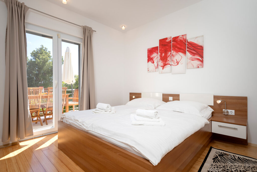 Bedroom 2 - Picture 1