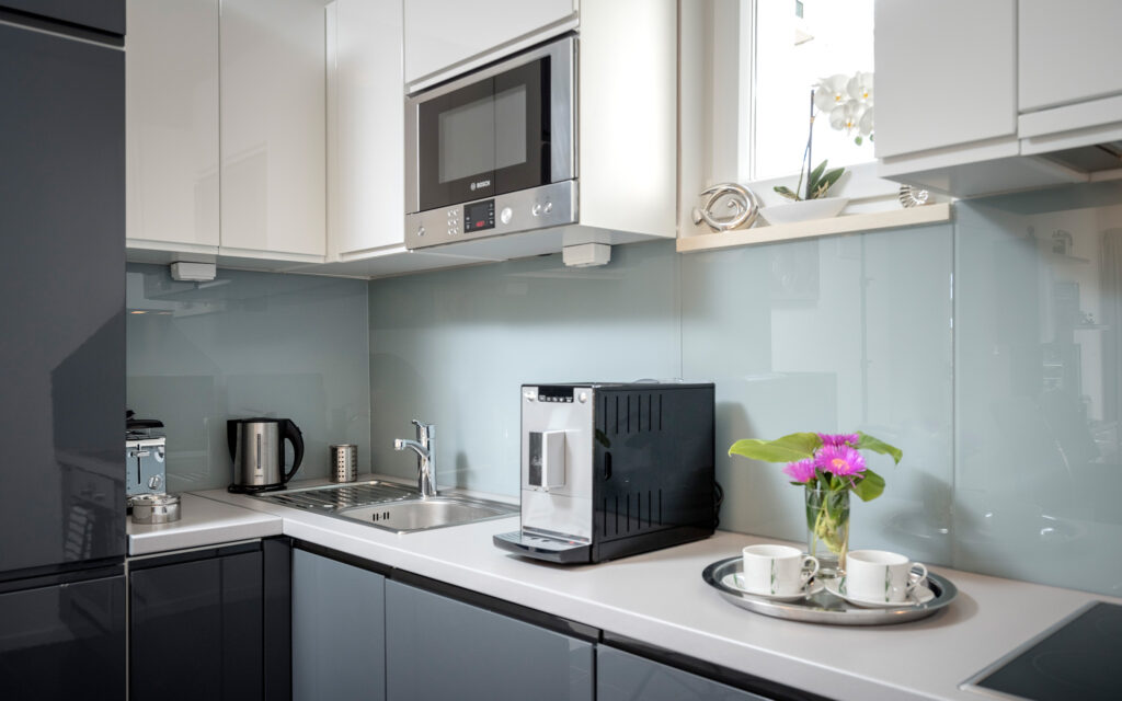 Kitchen - Picture 1