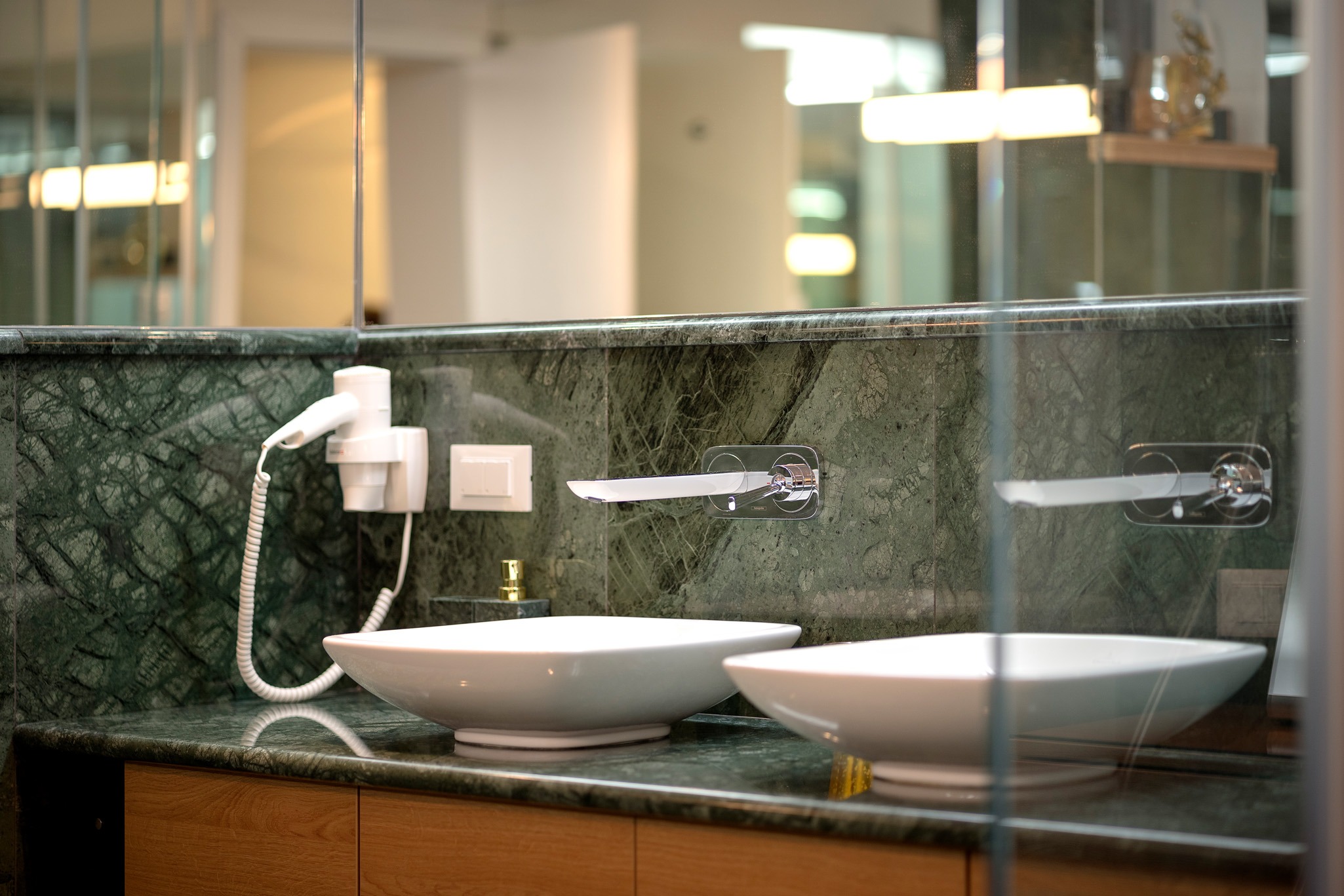 Bathroom - Picture 1